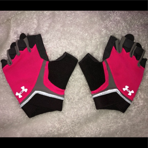 under armor workout gloves